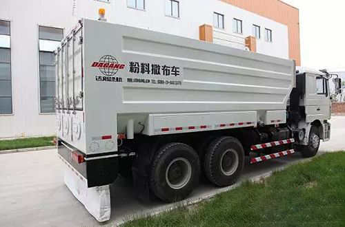 瀝青水泥撒布車使用在哪些場所？