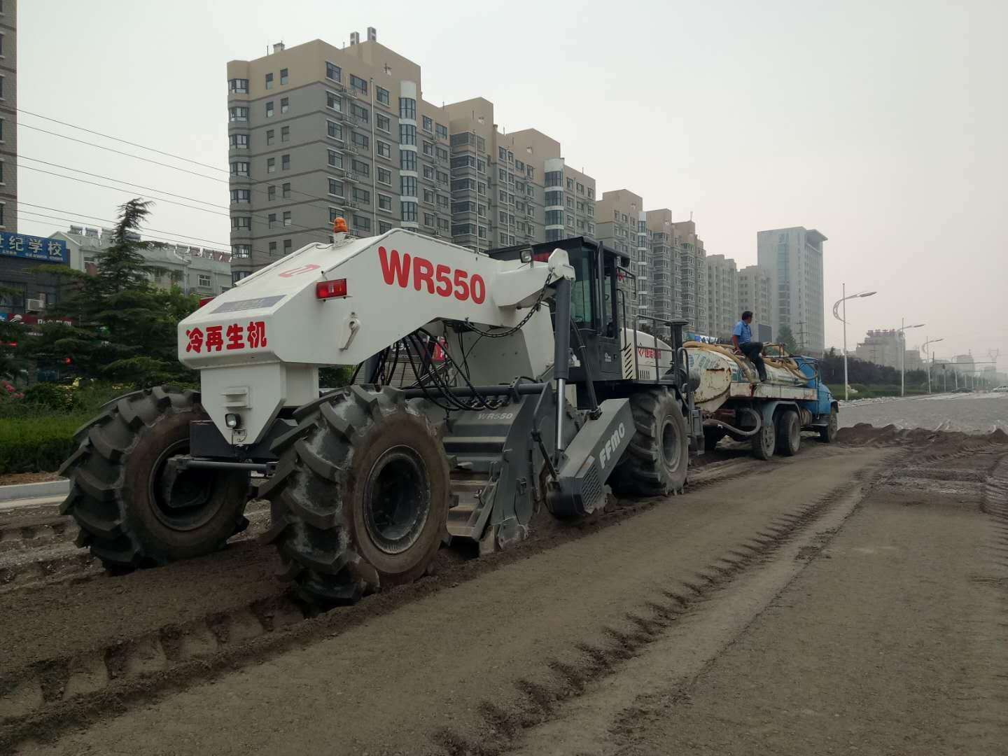 冷再生機水穩層施工要注意什么？